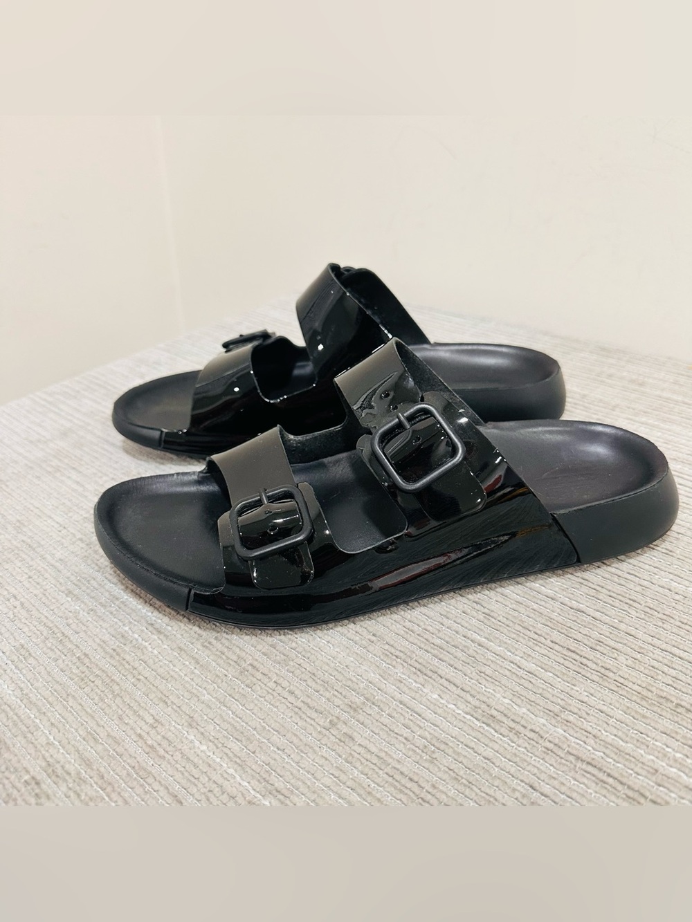 ECCO Cozmo W Black Patent Leather Two-Strap Slide Sandals Women's EU 41 US 10